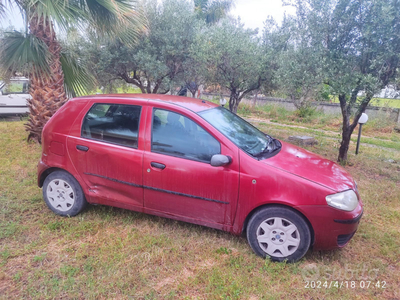 Usato 2006 Fiat Punto 1.2 Diesel 69 CV (1.400 €)