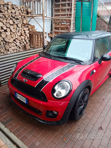 Usato 2006 Mini Cooper S 1.6 Benzin (6.500 €)