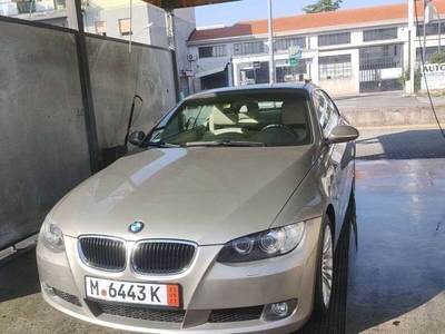 Usato 2007 BMW 320 Cabriolet 2.0 Benzin 170 CV (14.500 €)