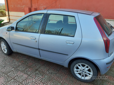 Usato 2007 Fiat Punto Diesel (2.200 €)