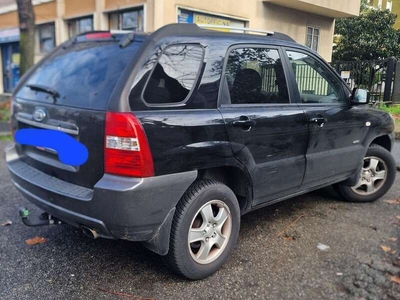 Usato 2007 Kia Sportage 2.0 Benzin 141 CV (6.500 €)