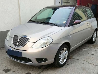 Usato 2007 Lancia Ypsilon 1.2 Diesel 90 CV (3.900 €)