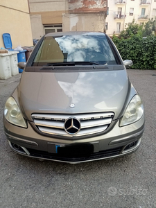 Usato 2007 Mercedes B180 2.0 Diesel 109 CV (1.700 €)