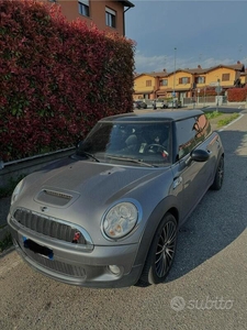 Usato 2007 Mini Cooper S 1.6 Benzin (6.000 €)