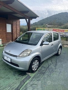 Usato 2008 Daihatsu Sirion Benzin (2.000 €)