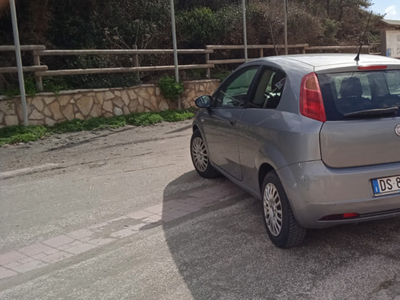 Usato 2008 Fiat Grande Punto 1.2 Benzin 65 CV (3.000 €)