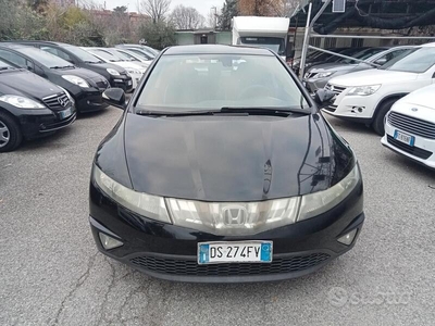 Usato 2008 Honda Civic 1.8 Benzin 140 CV (2.999 €)