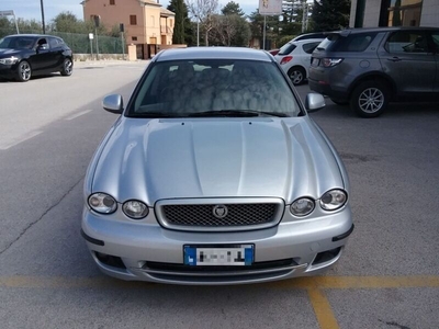 Usato 2008 Jaguar X-type 2.2 Diesel 155 CV (4.000 €)