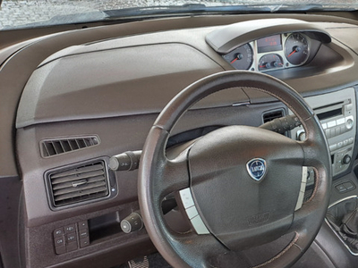 Usato 2008 Lancia Musa 1.2 Diesel 90 CV (4.500 €)
