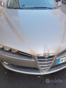 Usato 2009 Alfa Romeo 159 1.9 Diesel 150 CV (2.800 €)