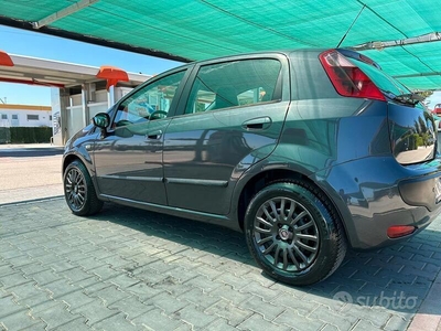 Usato 2009 Fiat Punto Evo Diesel 90 CV (4.000 €)