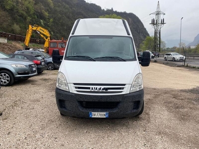 Usato 2009 Iveco Daily 3.0 Diesel 177 CV (7.890 €)