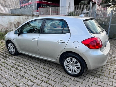 Usato 2009 Toyota Auris 1.4 Diesel 90 CV (4.000 €)