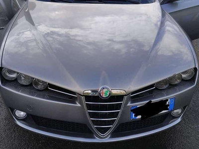 Usato 2010 Alfa Romeo 1750 1.7 Benzin 200 CV (7.000 €)