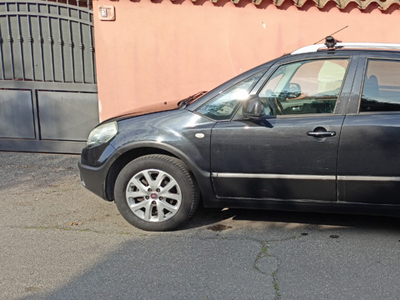 Usato 2010 Fiat Sedici 1.6 Benzin 120 CV (6.500 €)