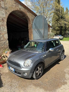 Usato 2010 Mini ONE 1.4 Benzin 75 CV (4.000 €)