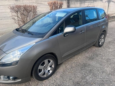 Usato 2010 Peugeot 5008 1.6 Diesel 110 CV (5.800 €)