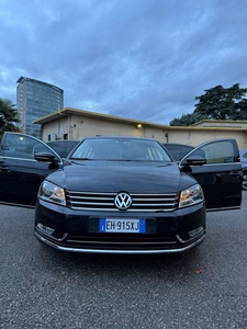 Usato 2011 VW Passat 1.8 Benzin 160 CV (11.900 €)