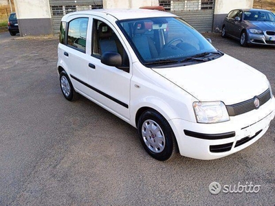 Usato 2012 Fiat Panda 1.2 Benzin 70 CV (4.499 €)