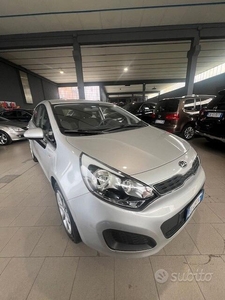 Usato 2012 Kia Rio 1.2 Benzin 85 CV (5.500 €)