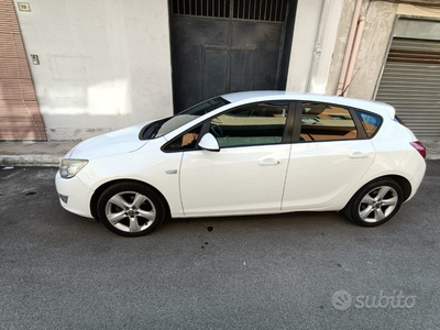 Usato 2012 Opel Astra 1.4 LPG_Hybrid (5.450 €)