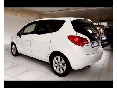 Usato 2012 Opel Meriva 1.4 Benzin 140 CV (8.500 €)