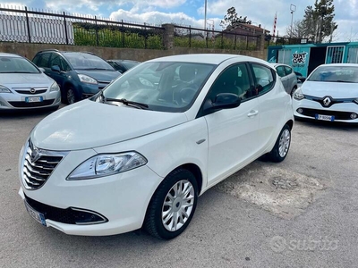 Usato 2014 Lancia Ypsilon 1.2 LPG_Hybrid 69 CV (8.999 €)