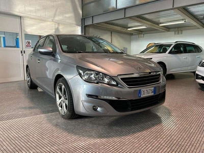 Usato 2014 Peugeot 308 1.2 Benzin 110 CV (9.700 €)