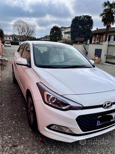 Usato 2015 Hyundai i20 1.1 Diesel 75 CV (7.000 €)