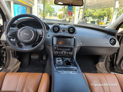 Usato 2015 Jaguar XJ 3.0 Diesel 340 CV (23.000 €)
