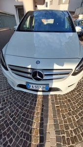 Usato 2015 Mercedes B200 Diesel 136 CV (12.999 €)