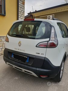 Usato 2015 Renault Scénic III 1.5 Diesel 110 CV (6.999 €)