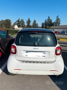 Usato 2015 Smart ForTwo Coupé Benzin (9.500 €)