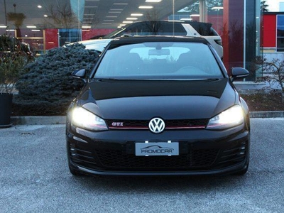 Usato 2015 VW Golf 2.0 Benzin 230 CV (16.500 €)