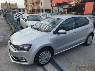 Usato 2015 VW Polo 1.4 Diesel 75 CV (10.400 €)