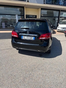 Usato 2016 Mercedes B180 1.5 Diesel 109 CV (11.900 €)