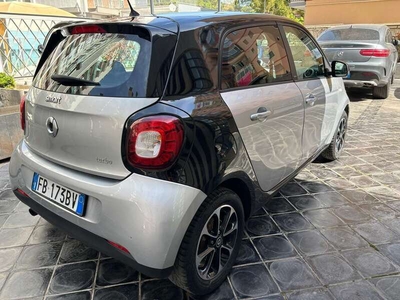 Usato 2016 Smart ForFour 0.9 Benzin 90 CV (9.000 €)