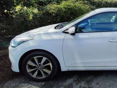 Usato 2017 Hyundai i20 1.2 Benzin 84 CV (9.000 €)