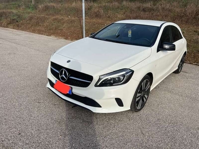 Usato 2017 Mercedes A180 1.5 Diesel 109 CV (16.000 €)