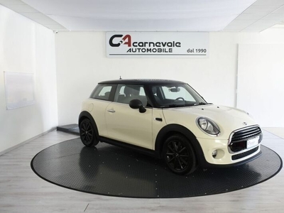 Usato 2017 Mini Cooper 1.2 Benzin 102 CV (13.750 €)