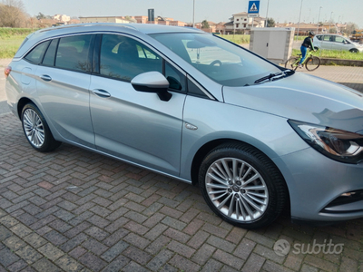 Usato 2017 Opel Astra 1.6 Diesel 110 CV (10.800 €)