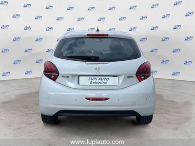 Usato 2017 Peugeot 208 1.2 Benzin 82 CV (10.950 €)