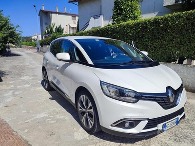 Usato 2017 Renault Scénic IV 1.5 Diesel 110 CV (14.000 €)