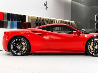 Usato 2018 Ferrari 488 3.9 Benzin 670 CV (234.000 €)