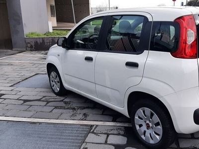 Usato 2018 Fiat Panda 1.2 Benzin 69 CV (9.200 €)