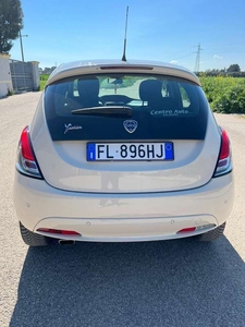 Usato 2018 Lancia Ypsilon 1.3 Diesel 95 CV (7.999 €)