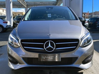 Usato 2018 Mercedes 180 1.5 Diesel 109 CV (15.990 €)