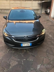 Usato 2018 Opel Astra 1.6 Diesel 136 CV (13.900 €)