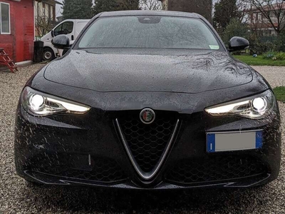 Usato 2019 Alfa Romeo Giulia 2.1 Diesel 160 CV (23.000 €)