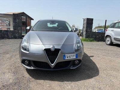 Usato 2019 Alfa Romeo Giulietta 1.6 Diesel 120 CV (11.490 €)